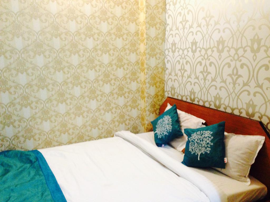 Hotel Bengal -100M From Park Circus 7 Point 콜카타 외부 사진